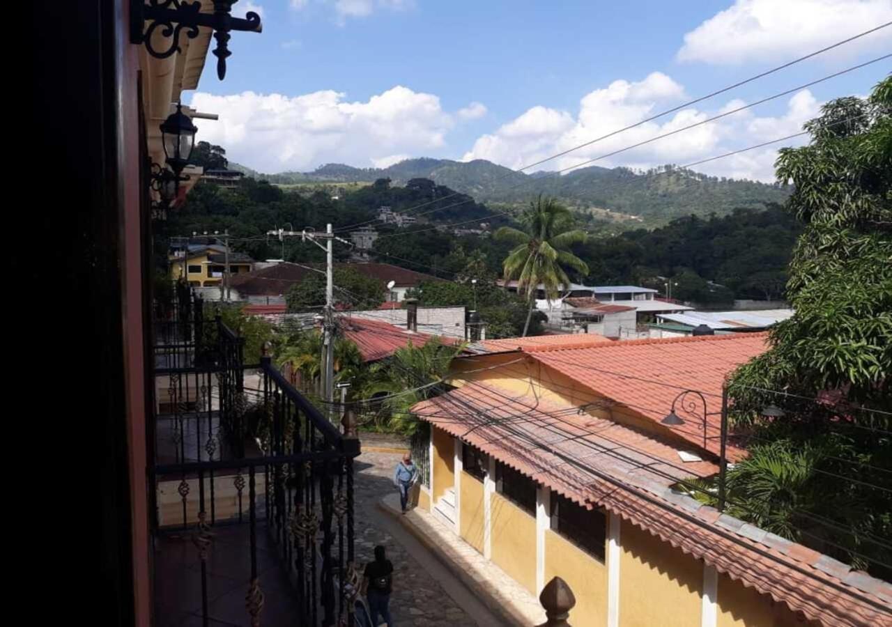 Hotel Acropolis Maya Copan Exterior foto